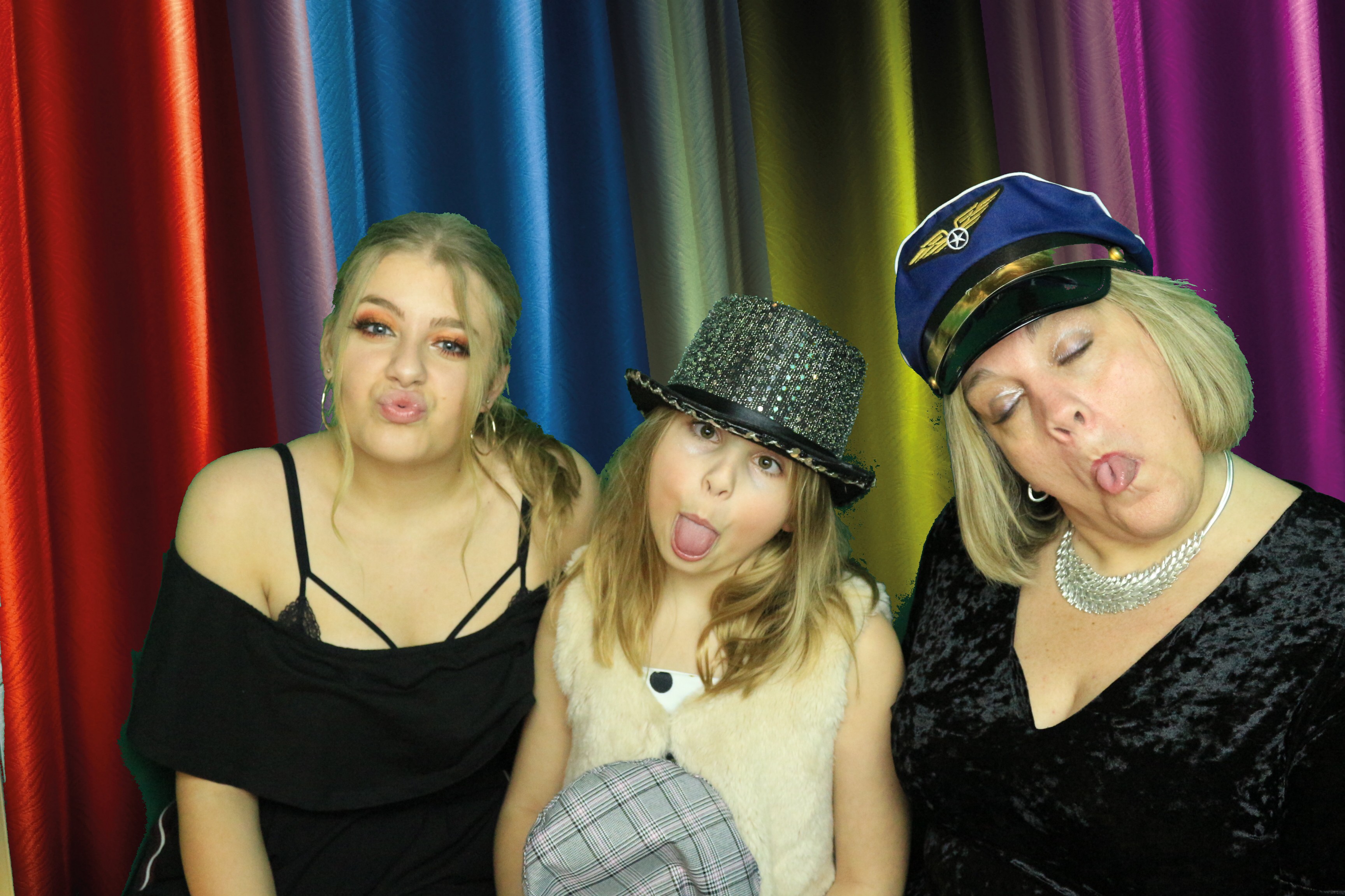 Yvette and Claire’s 40th birthday! - Images | View more photos from the event at gallery.partydelightsphotobooth.co.uk/u/PartyDelightsPhotoBooth/Yvette-and-Claire’s-40th-birthday-Images